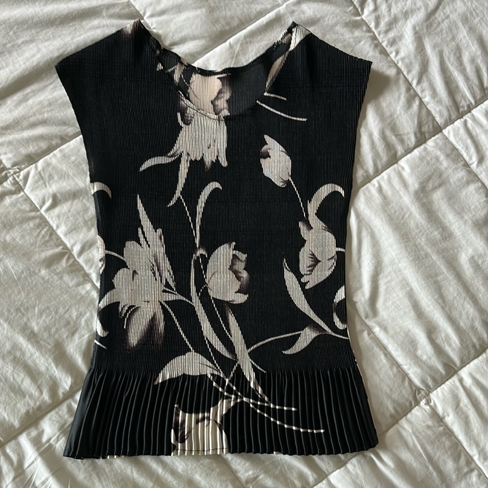 4for$20🛍️ ACCORDION STYLE BLOUSE BLACK